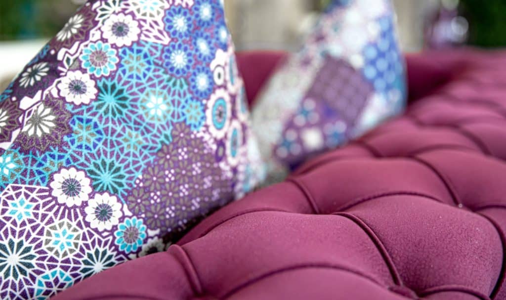 Tapicero en Granada: renueva tus muebles sin salir de casa